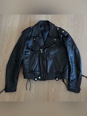 Vintage Black Leather Motorcycle Jacket - Small